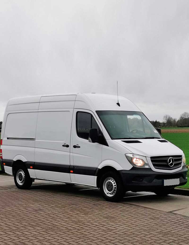 transporte-audiovisual-en-furgoneta